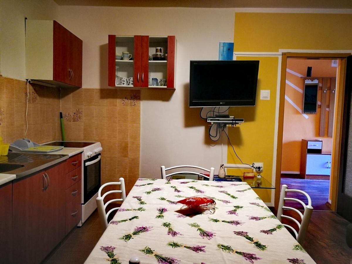 Apartments Anita Crikvenica Eksteriør billede