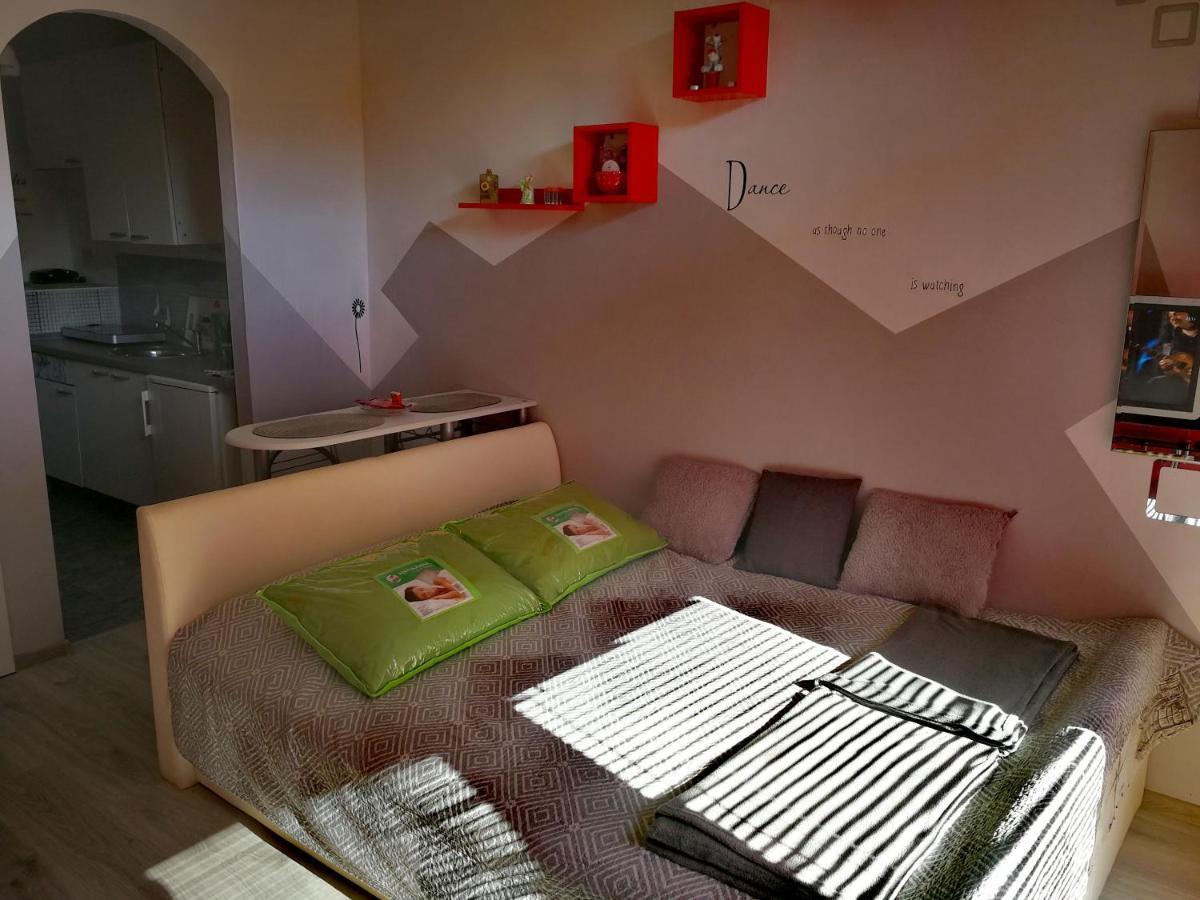 Apartments Anita Crikvenica Eksteriør billede